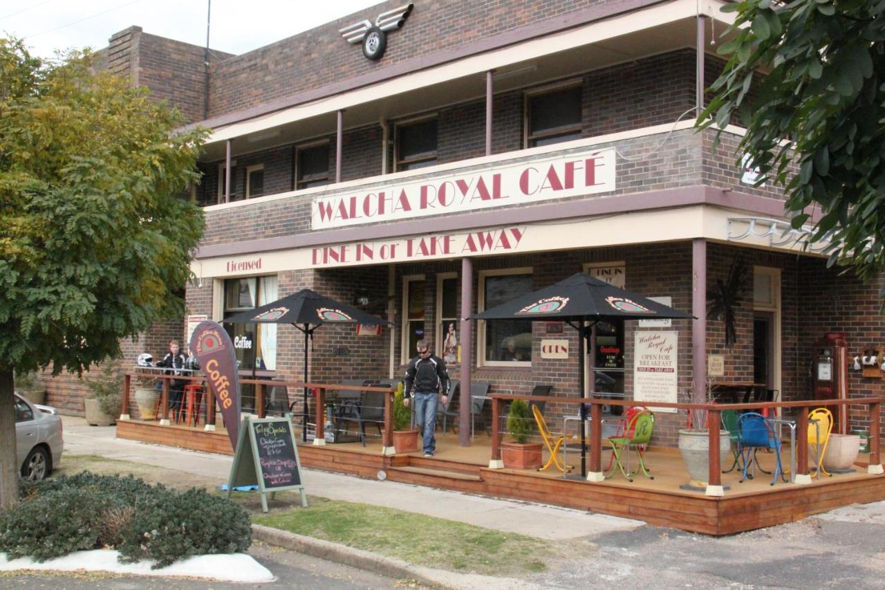 Walcha Royal Cafe & Accommodation Exterior photo